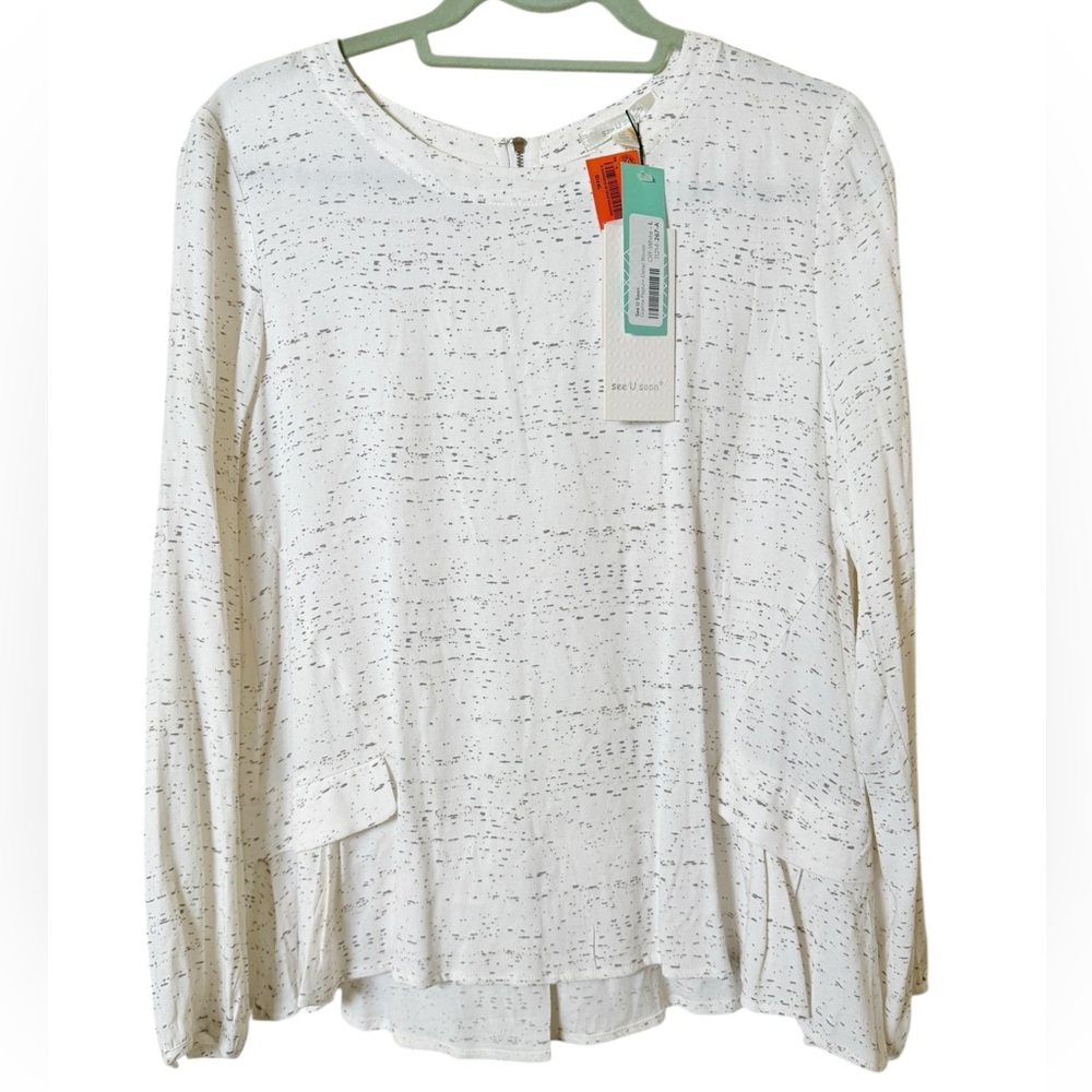 NWT See U Soon Large Chic White Patterned 👚